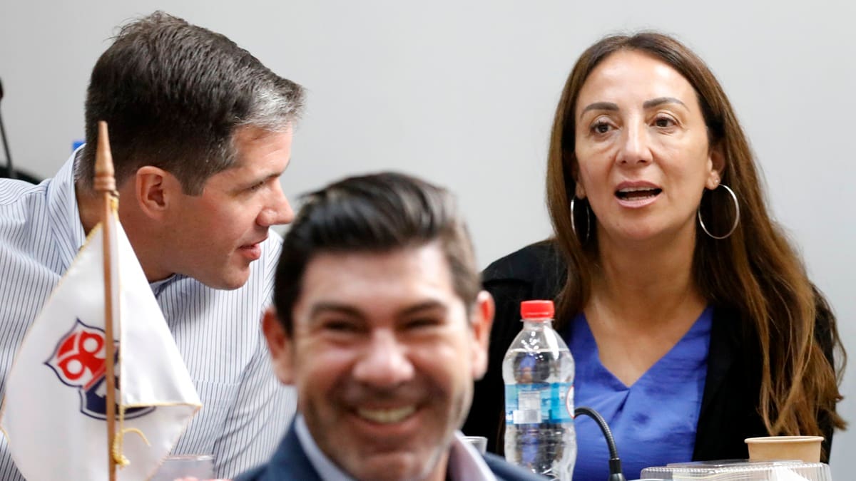 Filtran cartas anónimas que buscan poner a Juan Tagle y Cecilia Pérez en roles claves en el fútbol chileno