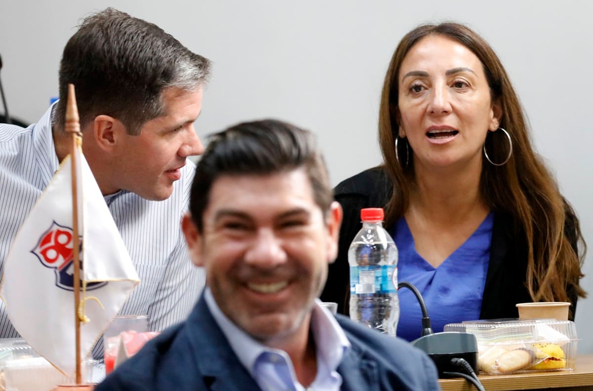 Filtran cartas anónimas que buscan poner a Juan Tagle y Cecilia Pérez en roles claves en el fútbol chileno