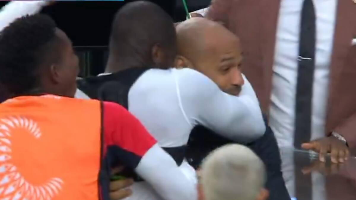 Cecilio Waterman anotó un gol histórico para Panamá, eliminó a Estados Unidos y celebró con Thierry Henry