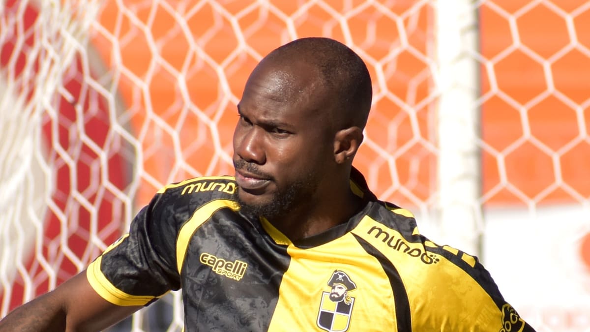 Desde Coquimbo Unido avisan que Cecilio Waterman es duda para enfrentar a Colo Colo