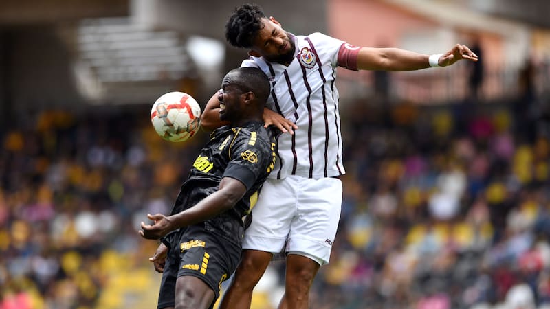 Goleador de Primera División hace especial invitación a sus compatriotas para jugar en el fútbol chileno