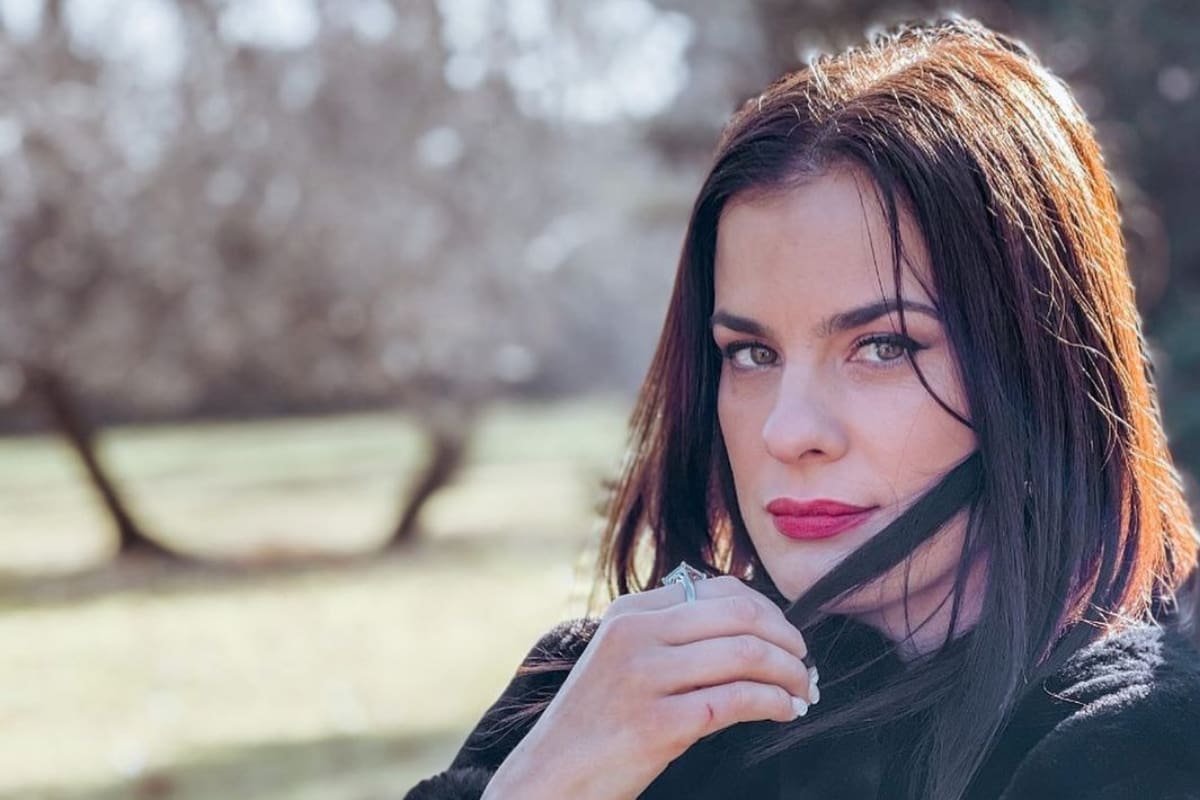 dirigió un videoclip de Cris MJ.