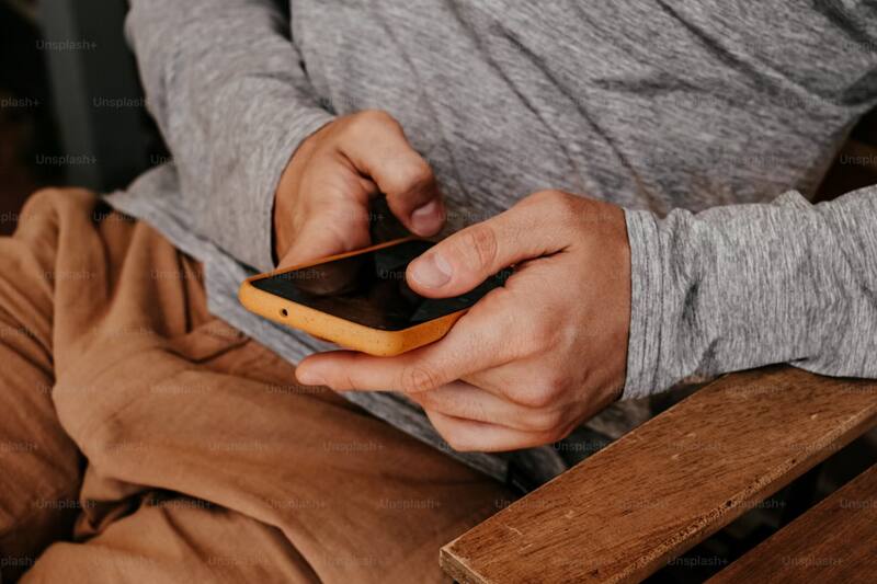 Descubre por qué tu teléfono carga lento.