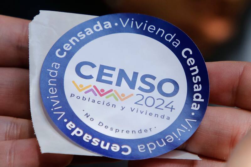 El INE indicó que 18.480.432 personas fueron censadas en Chile.