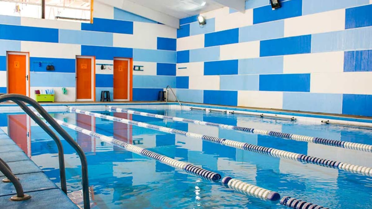 Este centro acuático en San Bernardo cuenta con piscina, tutorías personalizadas y actividades para todas las edades