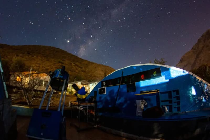 El lugar permite explorar el Universo a través de su observatorio o mediante tours astronómicos nocturnos. Créditos: Jaime Flores Mieleres - Roan Jasé en Instagram.