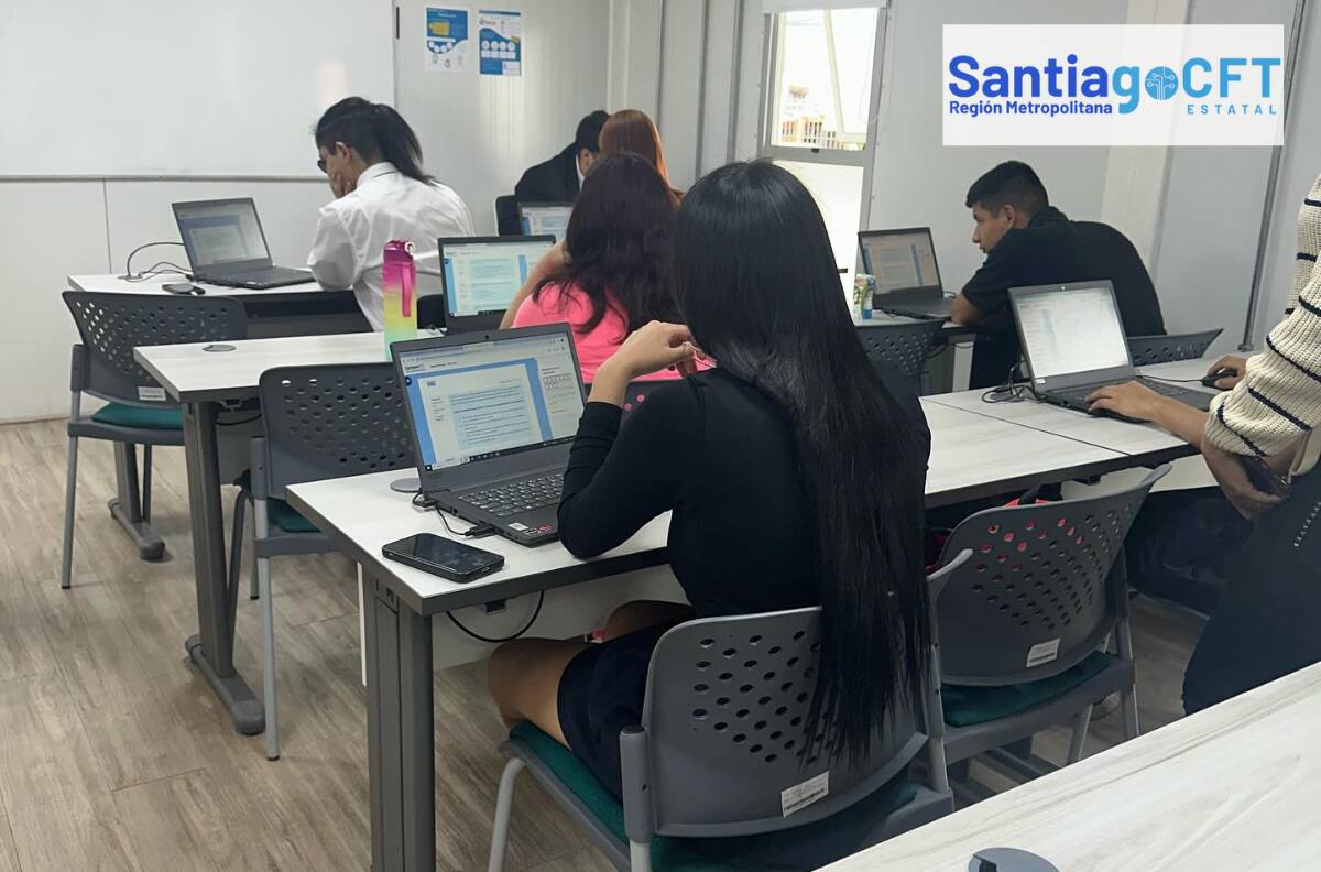 Existe una amplia variedad de carreras: ¿Cómo postular a los Centros de Formación Técnica Estatales?