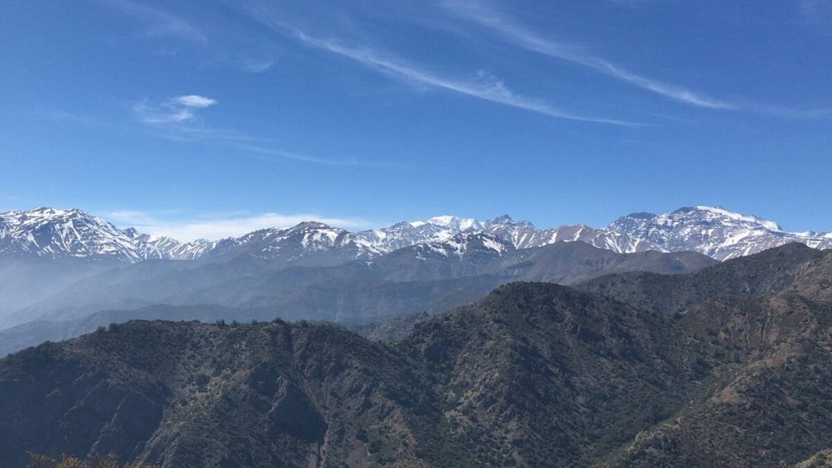 Los cinco mejores trekkings para explorar la naturaleza sin salir de Santiago