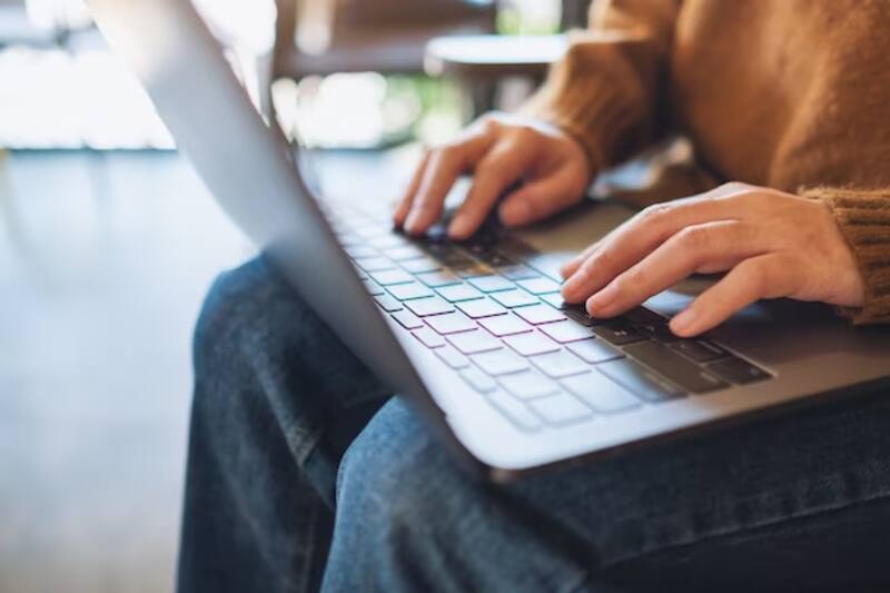 Esto se puede tramitar por Internet. Créditos: Freepik