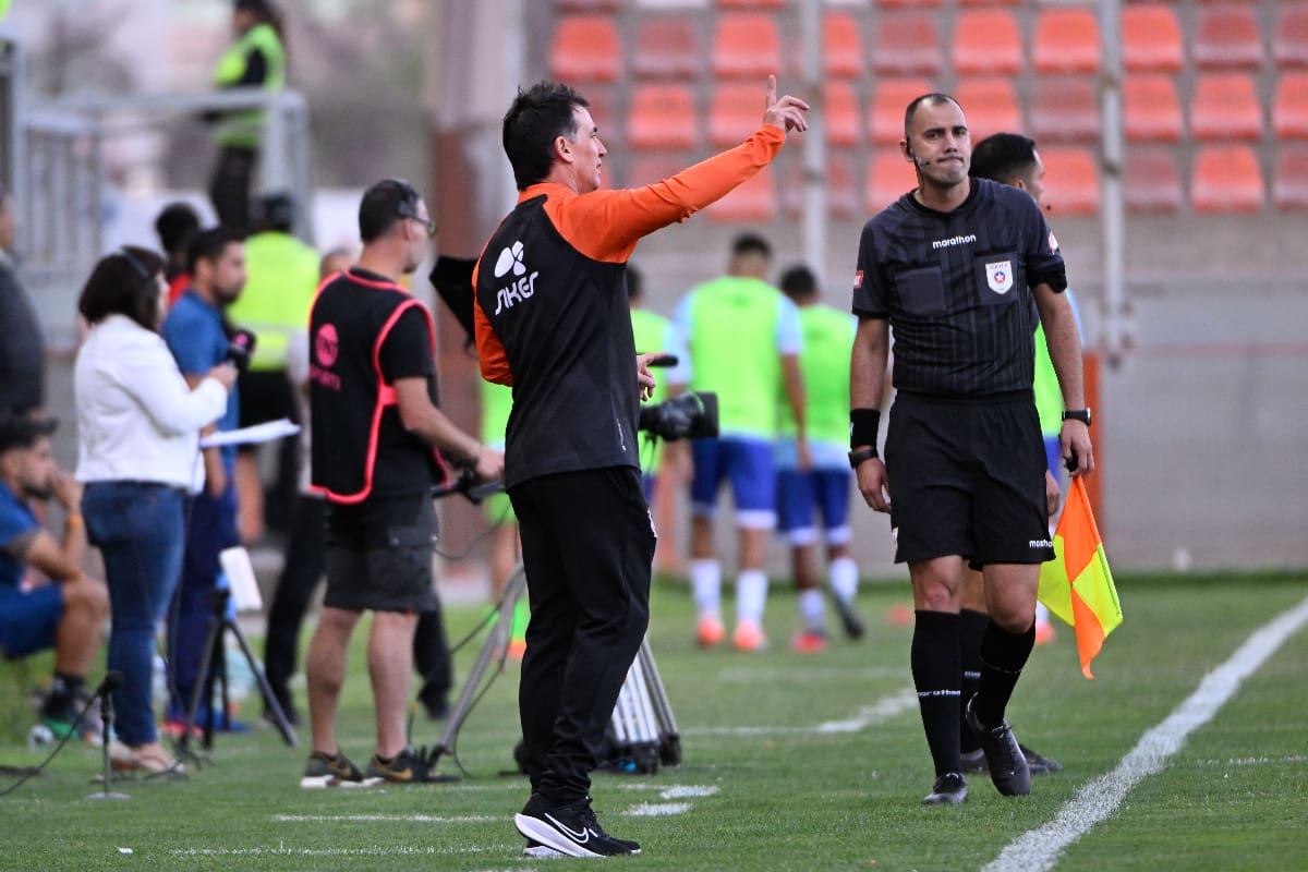 El técnico loíno tendrá todo el plantel a disposición por primera vez en el año. (Foto: Aton)