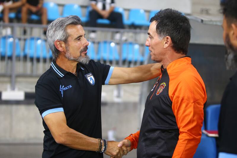 dirigiendo a Cobreloa. Foto: Aton