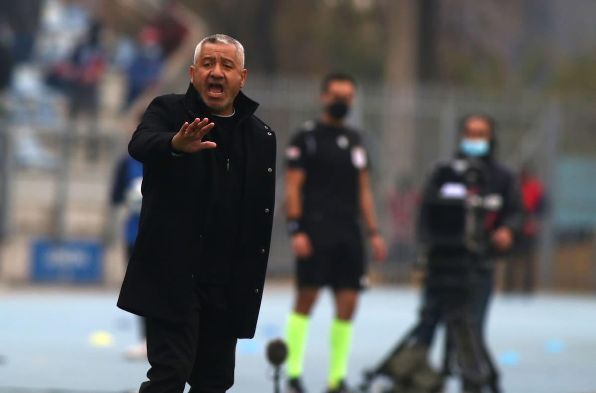 Otro DT caído en el fútbol chileno: club anuncia su salida luego de tres derrotas al hilo