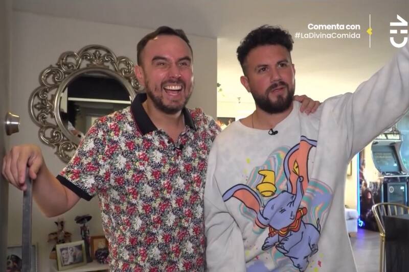 César Campos y Diego Barrientos mostraron la especial decoración de su hogar.
