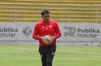 No estaba en los planes de nadie: César Farías reconoce reunión y puede ser el nuevo DT de La Roja