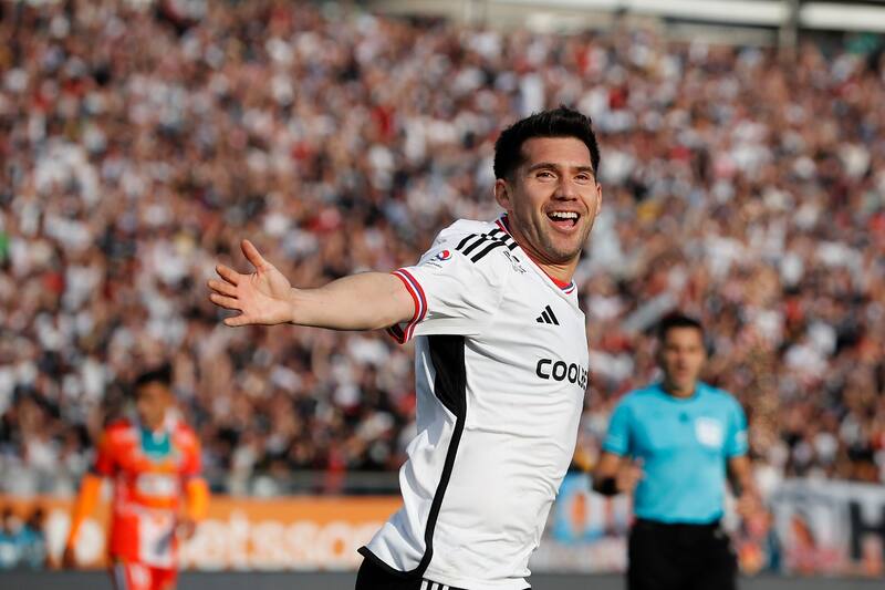 César Fuentes todavía no renueva.
