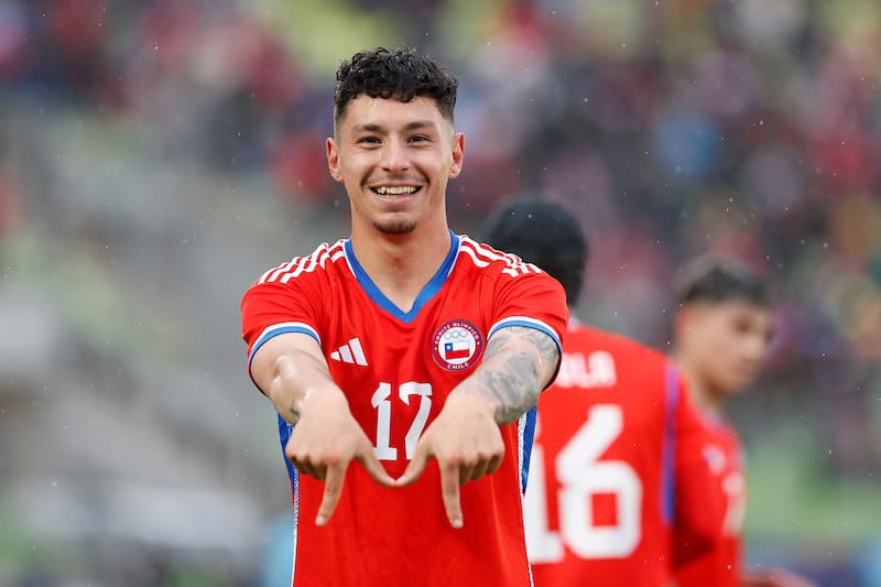 , volante de La Roja. Foto: @LaRoja.