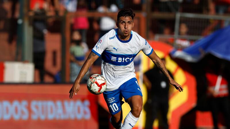 César Pinares encamina su salida de la UC y ya tendría nuevo club en el fútbol chileno