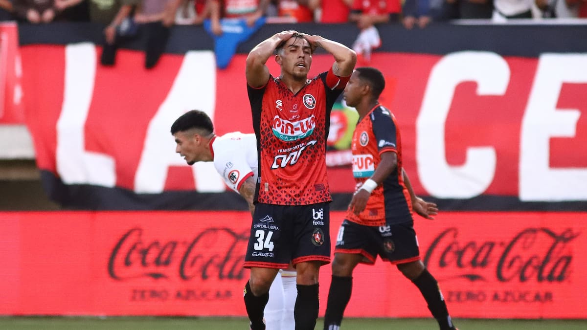 Uno no y el otro tal vez: en Unión Española hablaron de los posibles regresos de César Pinares y un jugador de la U
