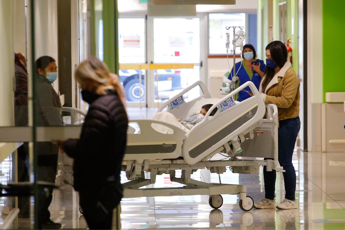 La persona falleció rumbo a otro centro asistencial.