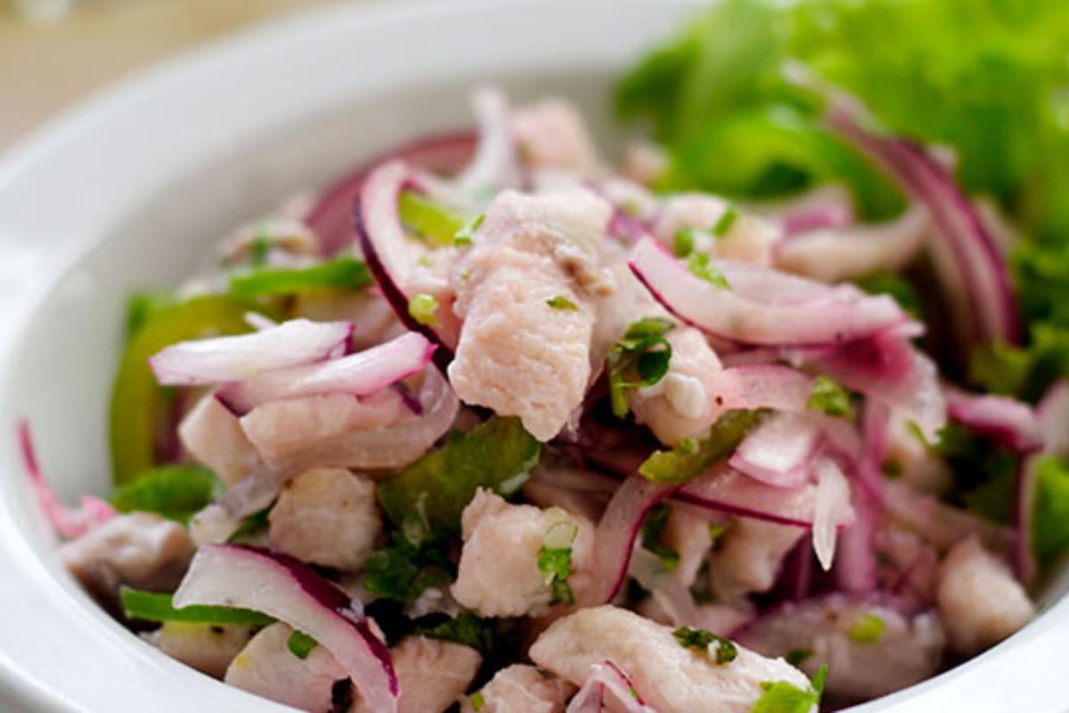 Conoce los ingredientes y cómo preparar este refrescante plato para Semana Santa.