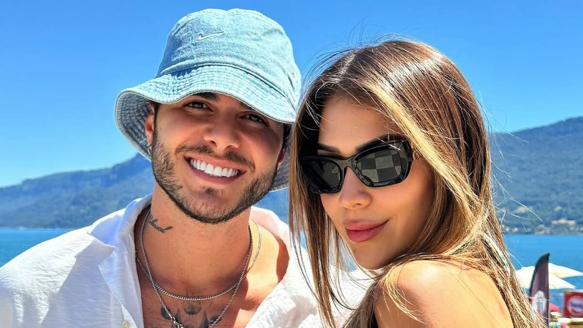 Las veraniegas fotos de Chama y Manuel Napoli recorriendo esta turística ciudad del sur de Chile