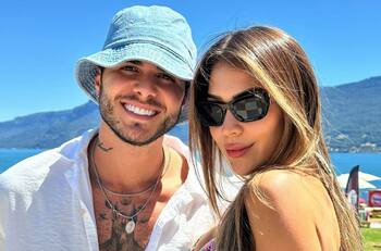 Las veraniegas fotos de Chama y Manuel Napoli recorriendo esta turística ciudad del sur de Chile