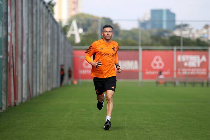 El nuevo revés que sufrió Charles Aránguiz en el Inter de Porto Alegre