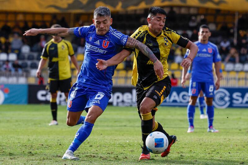 Charles Aránguiz lanzó fuerte autocrítica tras la derrota de la U. Foto: Aton.