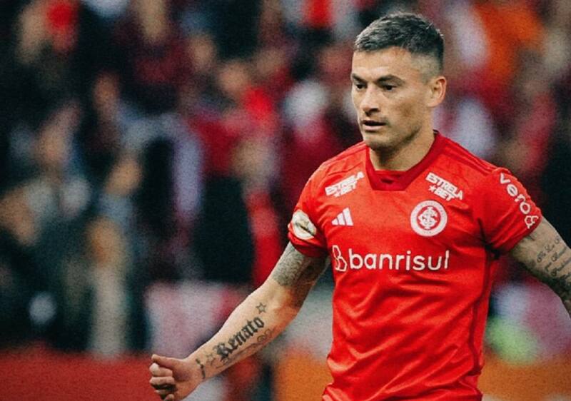 El mediocampista chileno tuvo un buen desempeño este domingo jugando por el Inter de Porto Alegre.