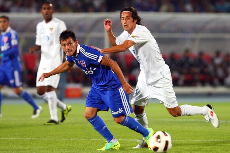 El futbolista tiene la clara opción de volver a la U. Foto: Aton.