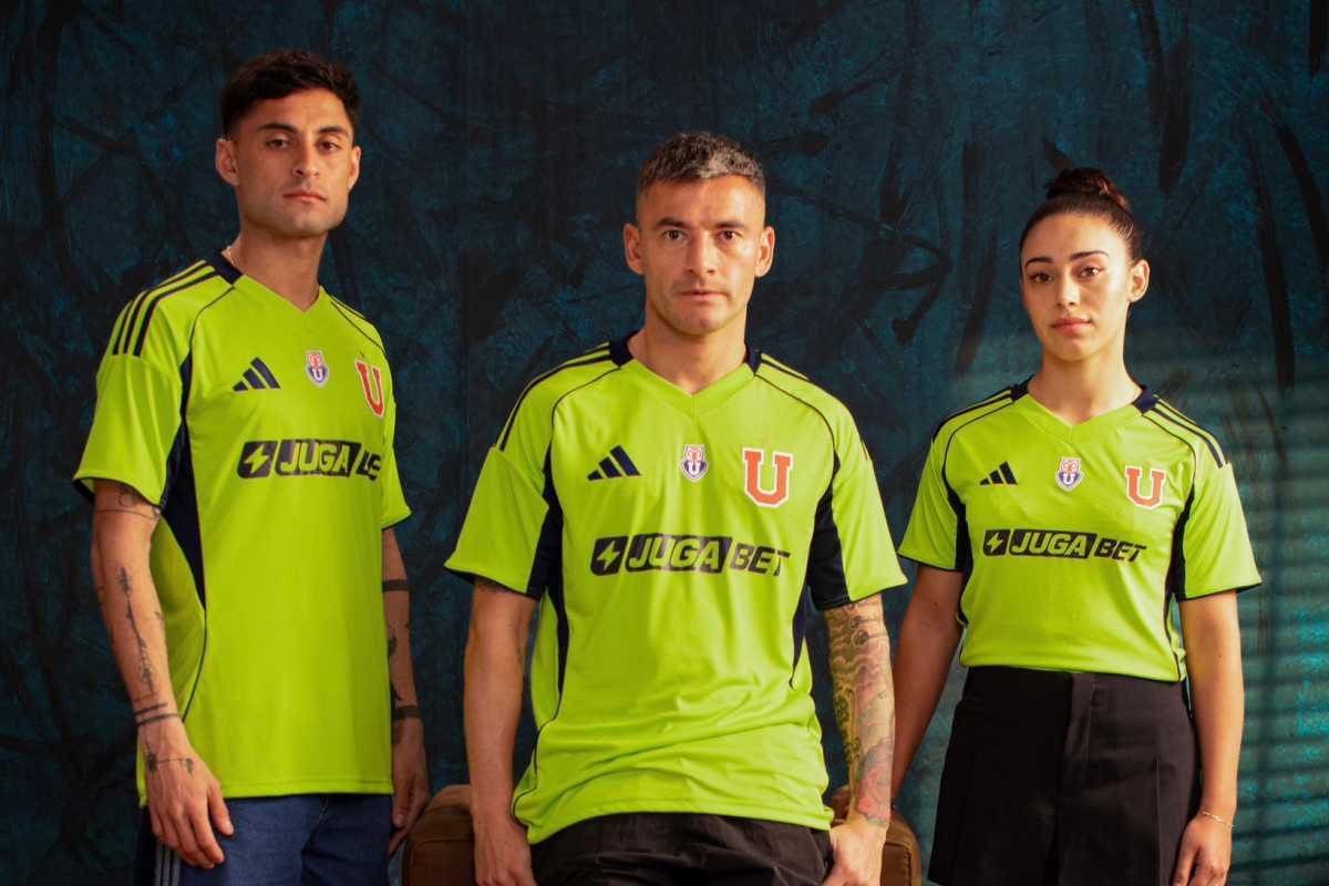 Cara visible de la presentación de la camiseta.