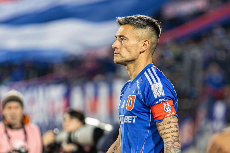 Parte médico: U. de Chile reveló las lesiones que sufrieron Charles Aránguiz y Lucas Di Yorio. Foto: Felipe Escobedo