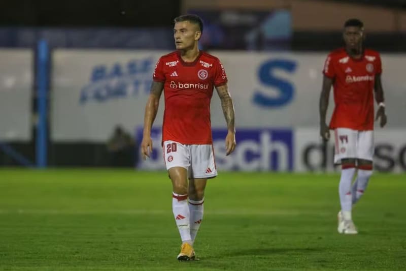 Charles Aránguiz ya lleva cuatro partidos consecutivos sin ser convocado.
