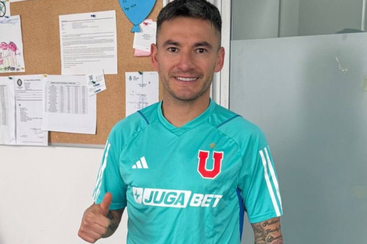 ya posó con la indumentaria de la U.