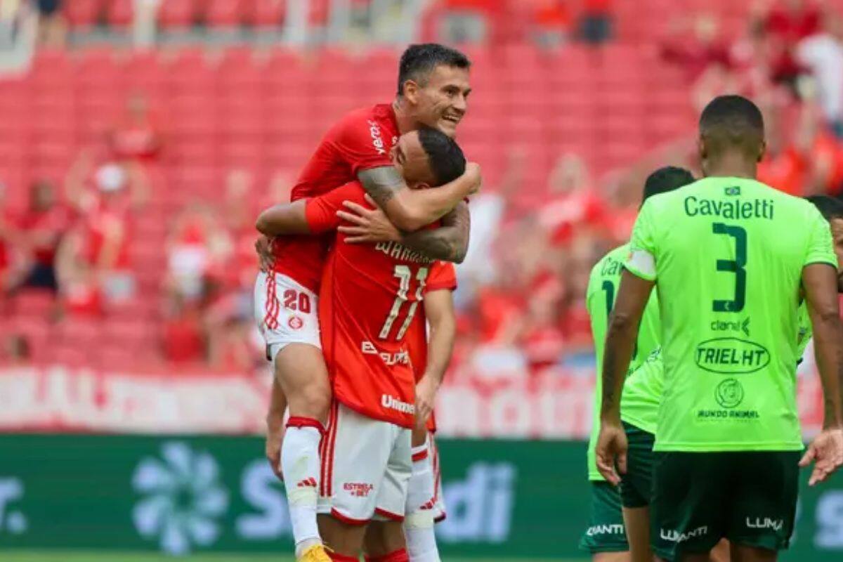 El Inter quiere que Charles Aránguiz se quede en el equipo.