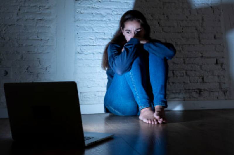 Los riesgos de establecer una conexión digital poco habitual.