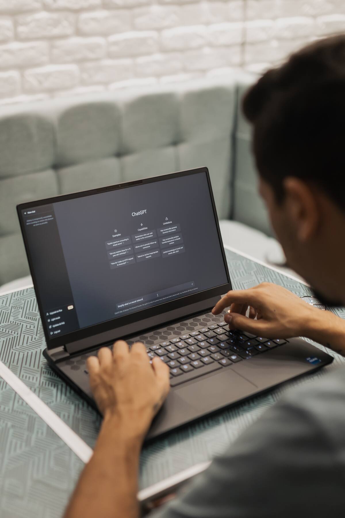 Sin lugar a dudas, estamos en la época de las Inteligencias Artificiales como ChatGPT. Créditos: Pexels