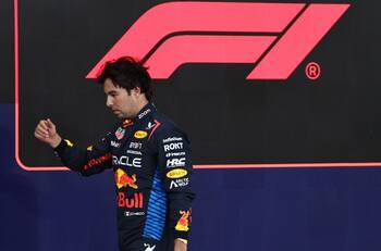 Checo Pérez y Colapinto se quedan sin equipo en la Fórmula 1: así va el juego de las butacas para 2025