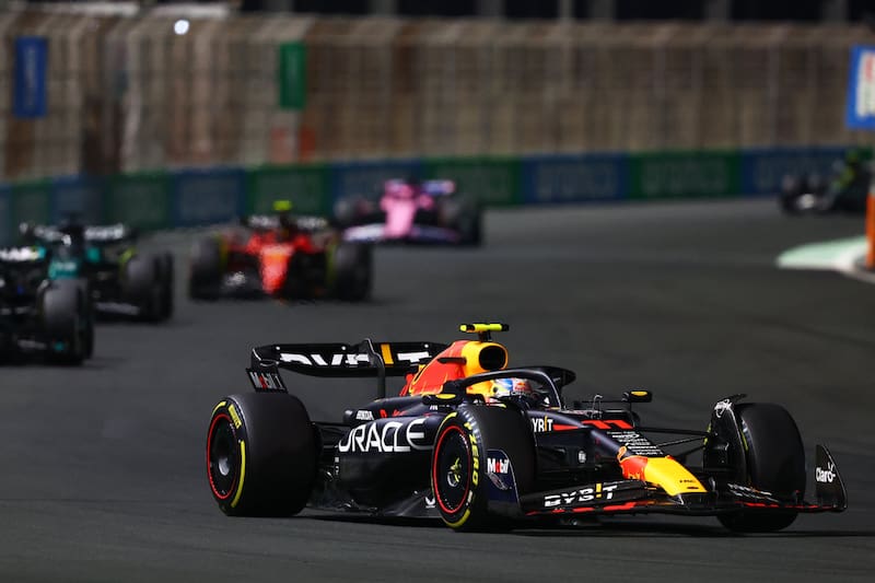 Checo Pérez ganó su quinto gran premio en la Fórmula 1.