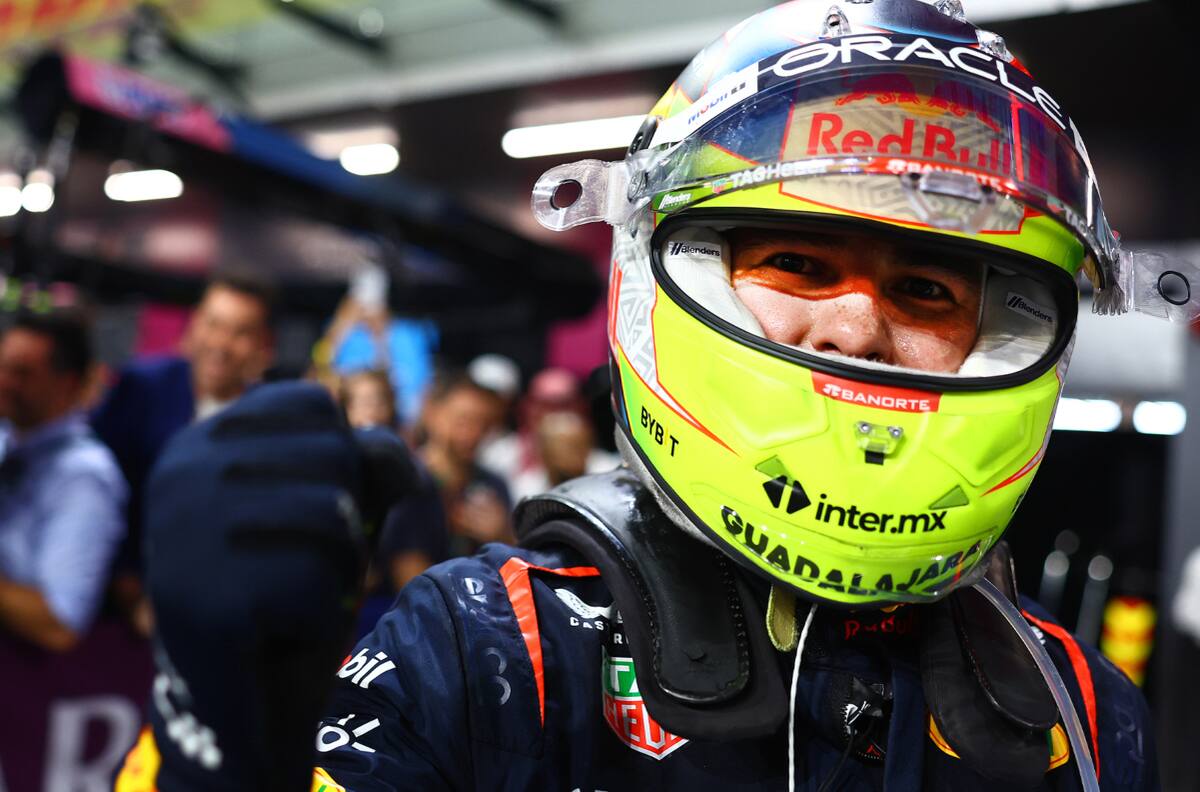 VIDEO | El mensaje de Checo Pérez a Red Bull por la vuelta rápida que le sacó Max Verstappen en el GP de Arabia Saudita