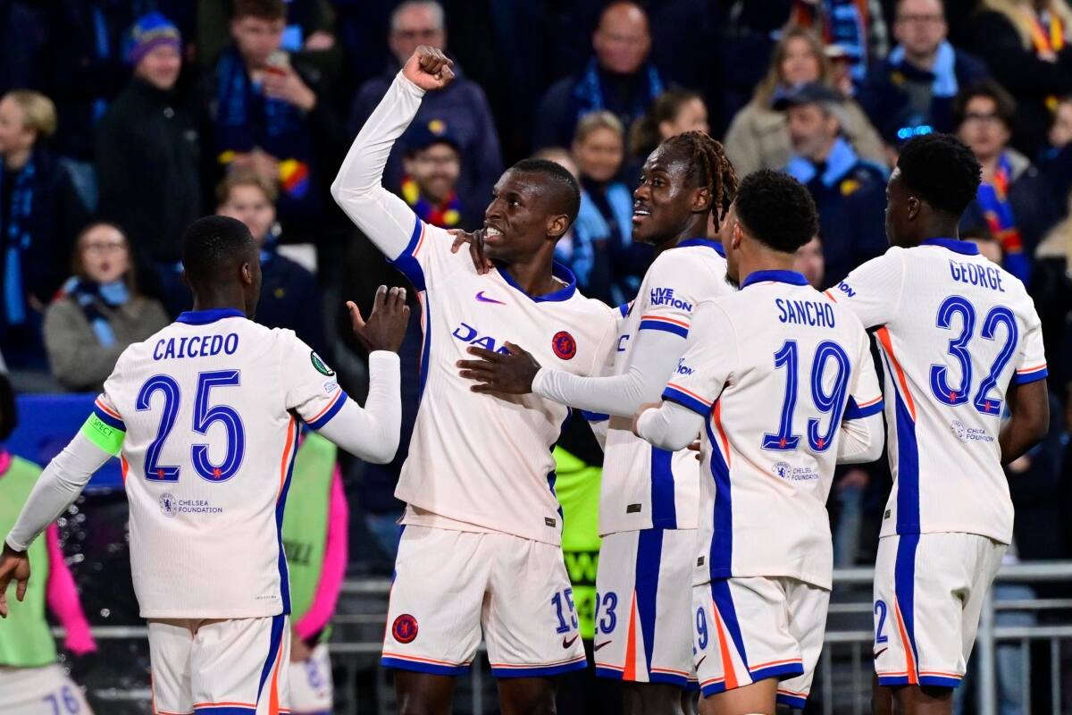 El cuadro inglés quiere asegurar su paso a la final.