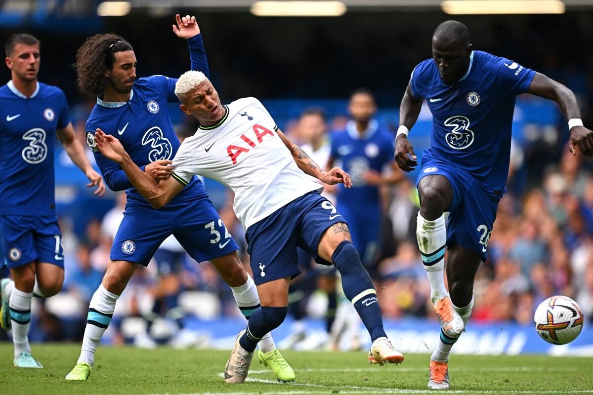 Los blues perdieron ante los Spurs.