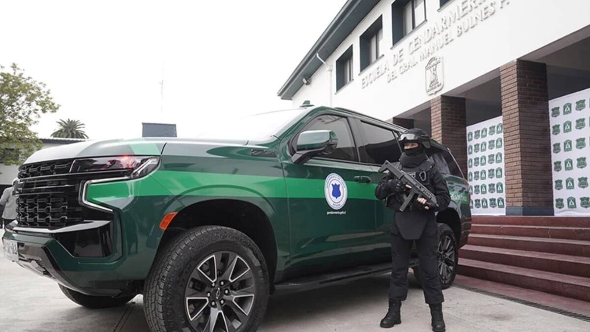 Conoce los nuevos blindados de Gendarmería Chile para el traslado de reos peligrosos