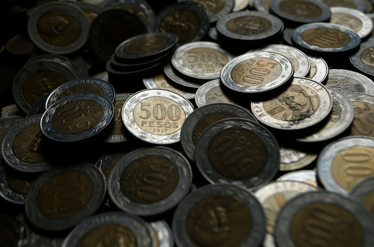 Las monedas que más se devaluaron en todo el mundo: sorpresa total con el peso chileno