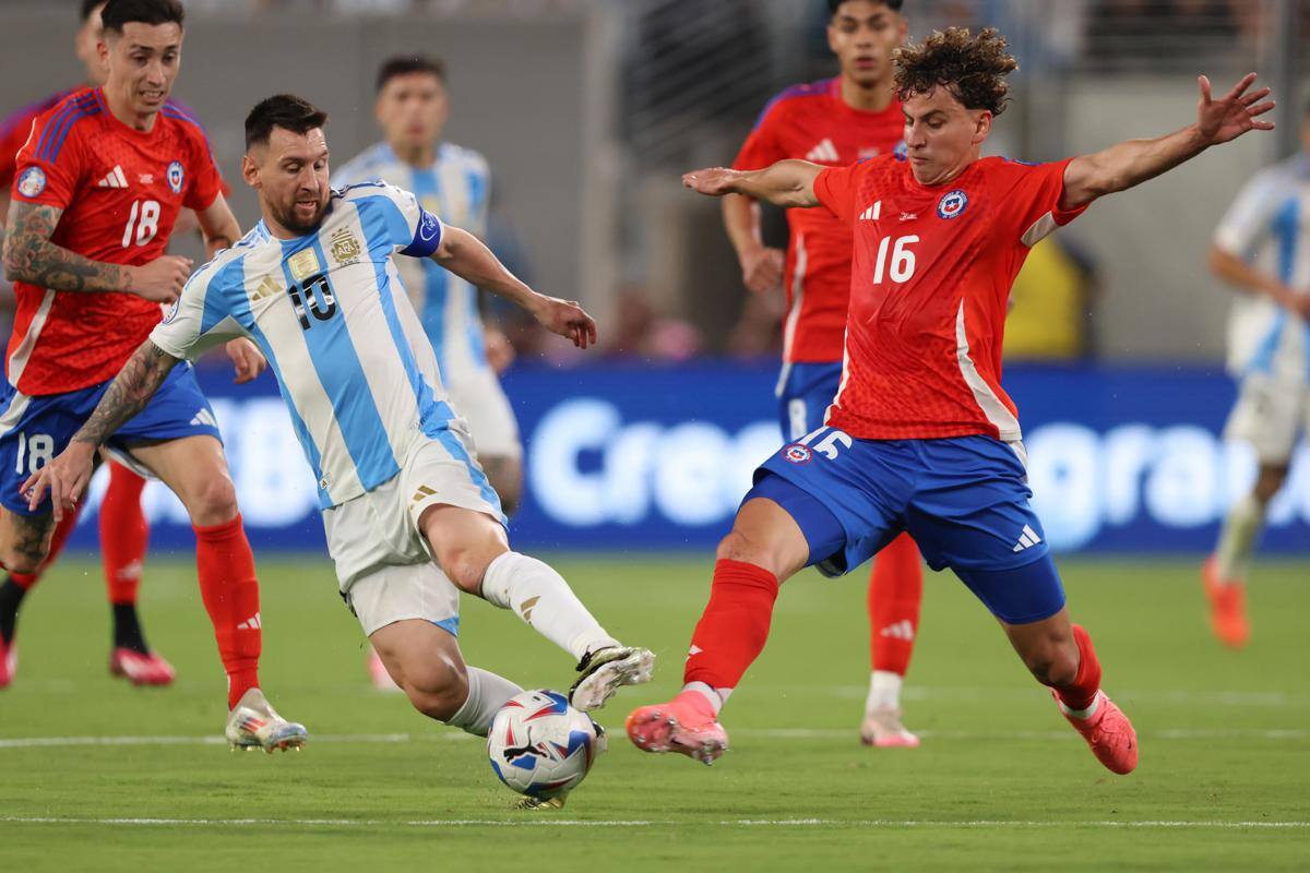 tuvo un trabajado partido ante Argentina y ahora piensa en Canadá. (Foto: EFE)