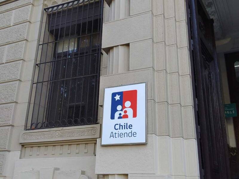Revisa que documentos puedes adquirir a través de su página web.
