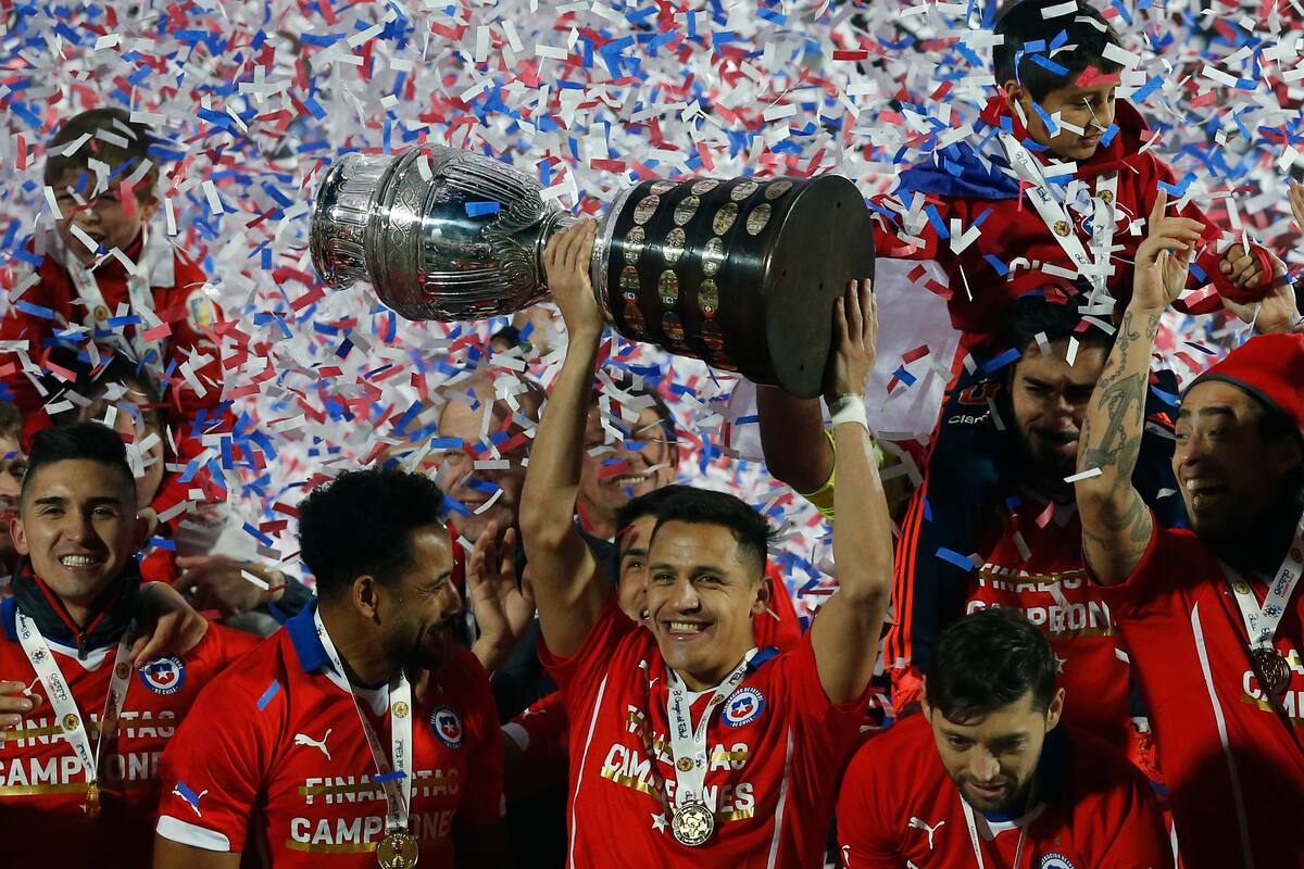 El homenaje a históricos de la Selección Chilena
Marcelo Hernandez/Photosport