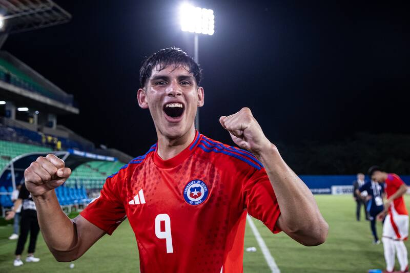 La Rojita de Sebastián Miranda quiere alcanzar la final del Sudamericano.