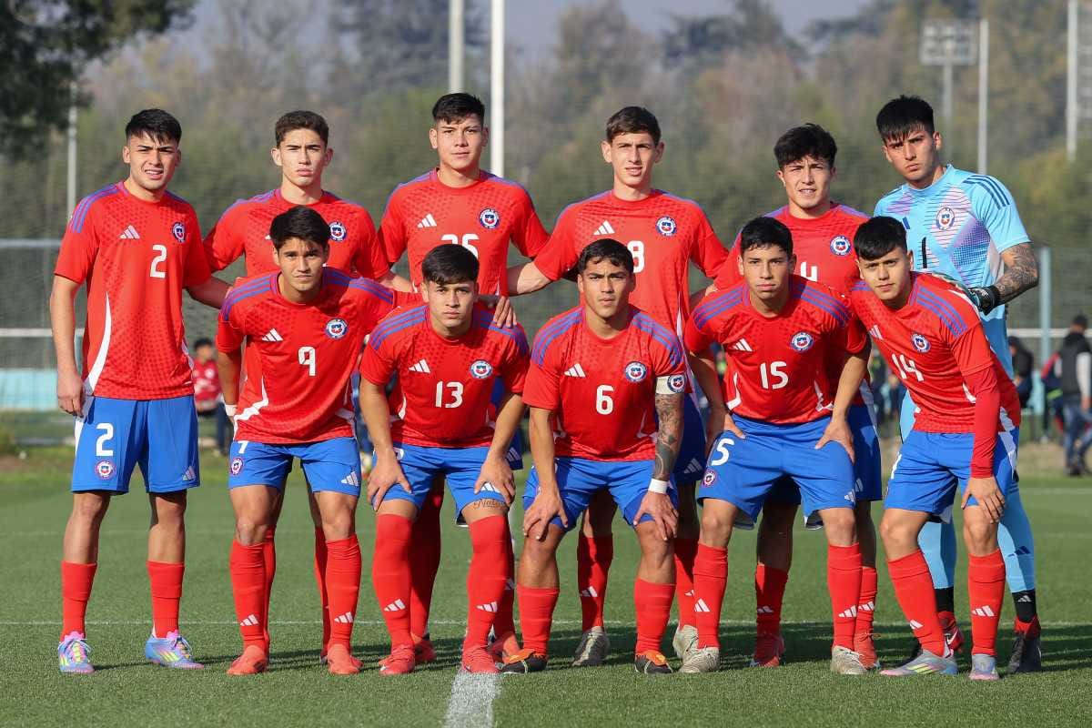 La Roja jugó en Quilín el primer partido con Nueva Zelanda.