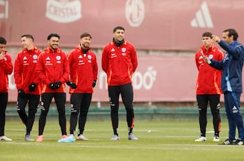 Fue último con Chile y en Europa tendrá que liderar a su equipo en la lucha por el descenso